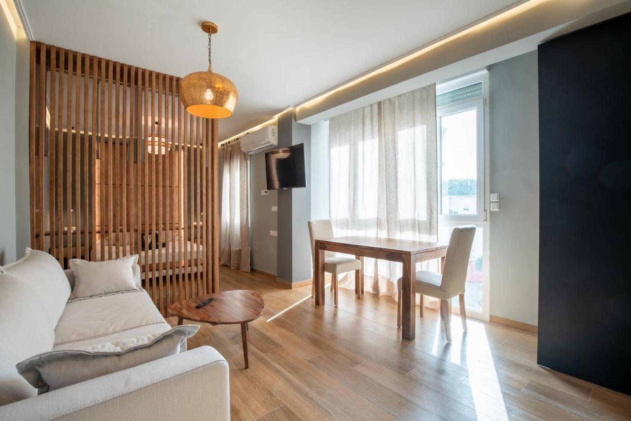 Triana Apartments Deluxe 세비야 객실 사진